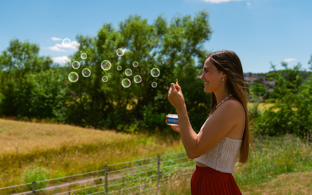 Bastelidee für den Sommer: DIY Seifenblasen
